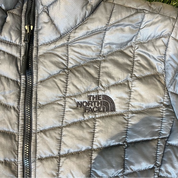 Womens North face silver eco thermoball full zip jacket coat puffer - Picture 2 of 6